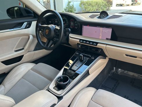 Used 2021 Porsche 911 Targa 4S Heritage Design image 28