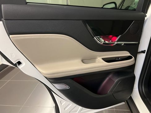 New 2026 Lincoln Corsair Reserve image 35