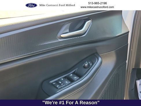 Used 2024 Jeep Grand Cherokee Altitude AWD/4WD image 19