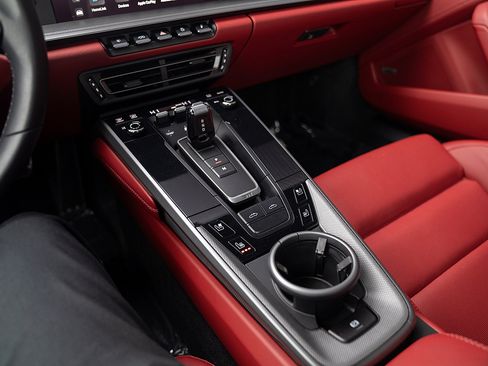 Certified 2022 Porsche 911 Targa 4 image 15