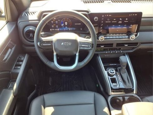 New 2026 Chevrolet Colorado Trail Boss AWD/4WD image 2