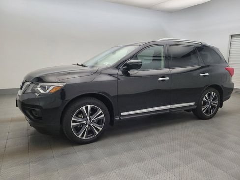 Used 2019 Nissan Pathfinder Platinum w/ Cargo Package image 2