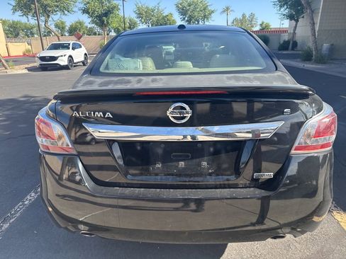 Used 2015 Nissan Altima 2.5 S w/ Special Edition Package FWD image 6