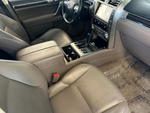 Used 2017 Lexus GX 460 w/ Navigation Package AWD/4WD image 18