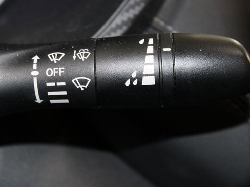 Used 2023 Nissan Sentra SV image 27