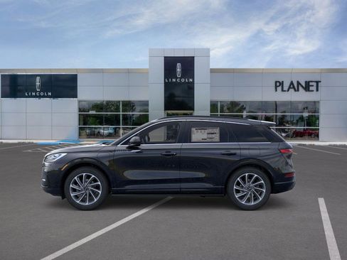 New 2025 Lincoln Corsair Grand Touring image 3