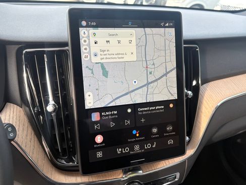 New 2026 Volvo XC60 B5 Plus w/ Protection Package Premier image 14