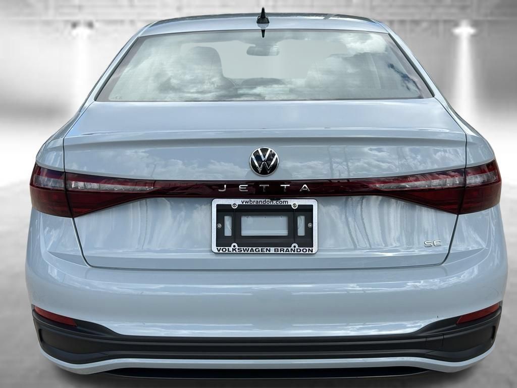 Certified 2026 Volkswagen Jetta SE w/ Black Wheel Package FWD image 5