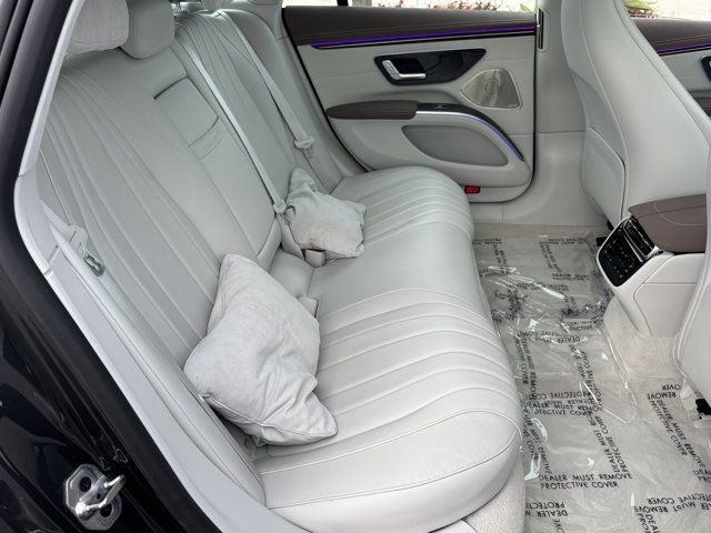 Used 2023 Mercedes-Benz EQS 580 4MATIC Sedan image 8