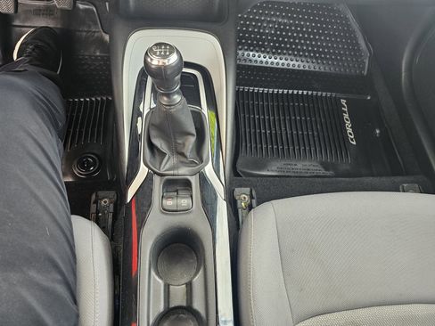 Used 2020 Toyota Corolla SE image 23