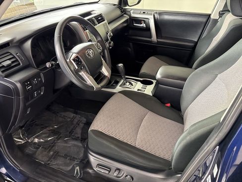 Used 2024 Toyota 4Runner SR5 image 28