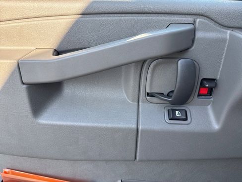 New 2025 Chevrolet Express 3500 w/ Power Convenience Package image 18