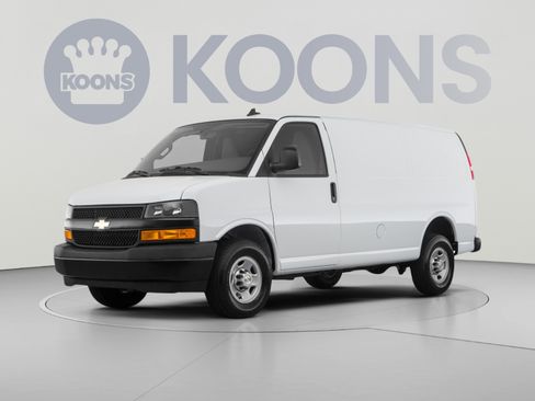 Used 2020 Chevrolet Express 2500 w/ Driver Convenience Package RWD image 1