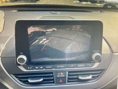 Used 2025 Nissan Altima 2.5 SR image 10