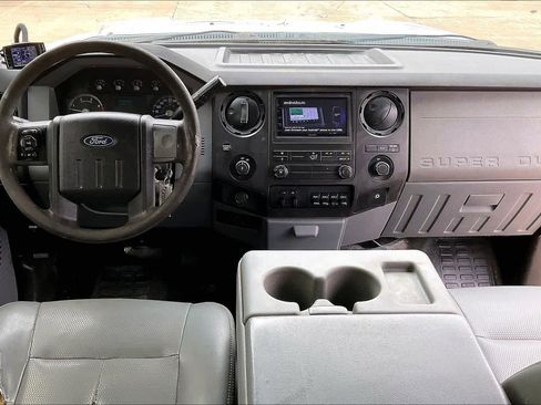 Used 2011 Ford F250 XL w/ XL Value Pkg image 14