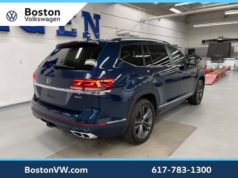 Certified 2022 Volkswagen Atlas SEL R-Line image 4