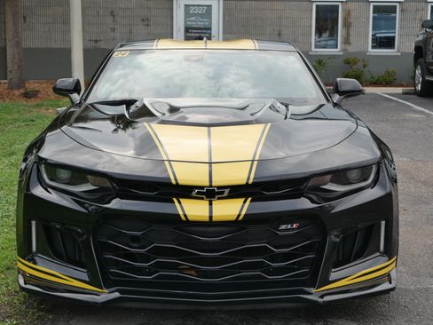 Used 2020 Chevrolet Camaro ZL1 RWD image 22