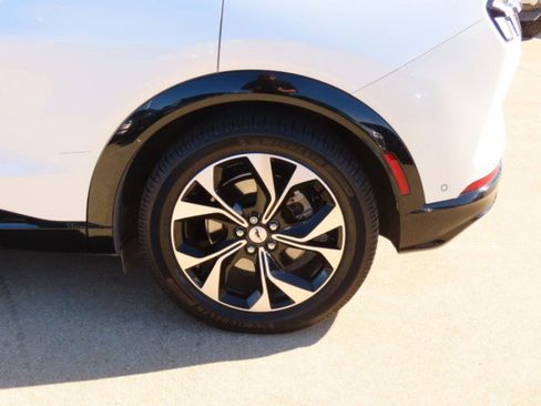 Used 2022 Ford Mustang Mach-E Premium image 16