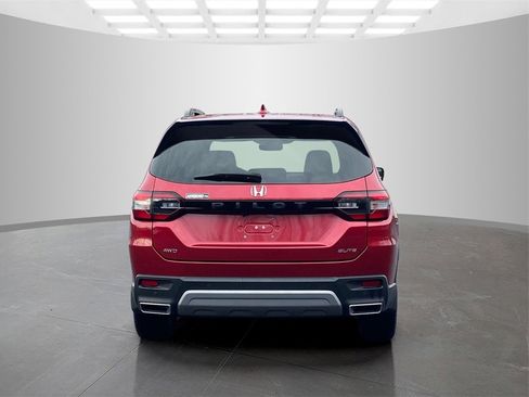 Used 2023 Honda Pilot Elite image 8