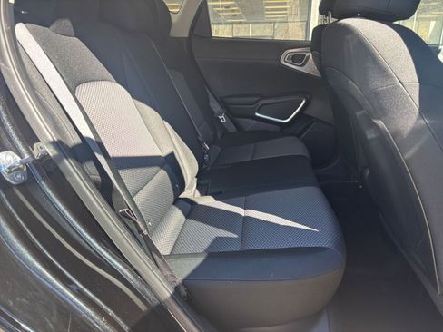 Used 2025 Kia Soul LX w/ LX Technology Package image 36