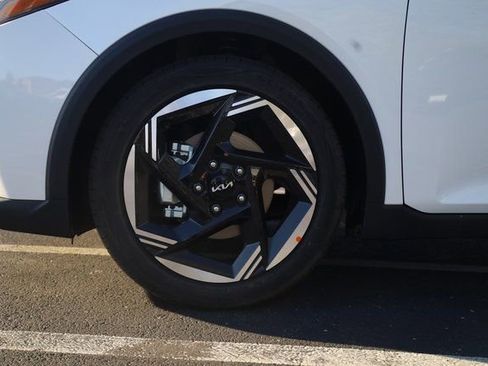 New 2025 Kia K4 EX image 8