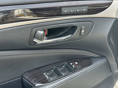 Used 2015 Lexus LS 460 w/ Comfort Package RWD image 16