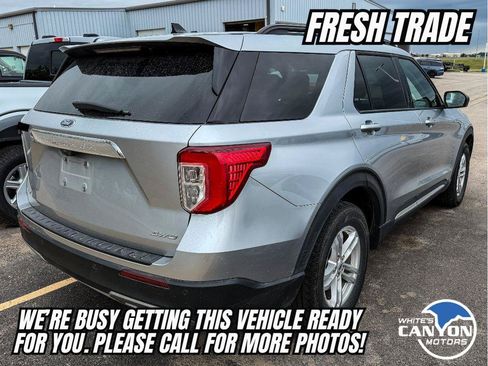 Used 2022 Ford Explorer XLT w/ Equipment Group 202A AWD/4WD image 2