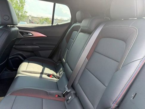 Used 2024 Chevrolet Equinox EV RS FWD image 21