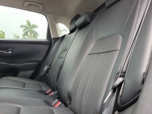 Certified 2024 Honda HR-V EX-L image 8