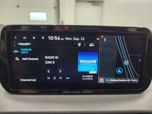 Used 2023 Hyundai Santa Fe SEL w/ Premium Package image 44