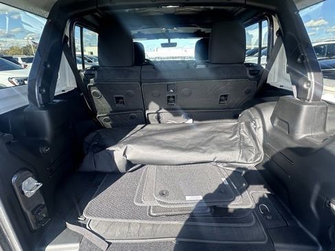 Used 2021 Jeep Wrangler Unlimited Sport image 14