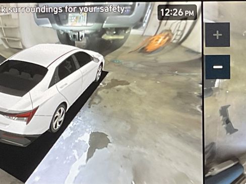 Used 2024 Hyundai Elantra Limited image 18