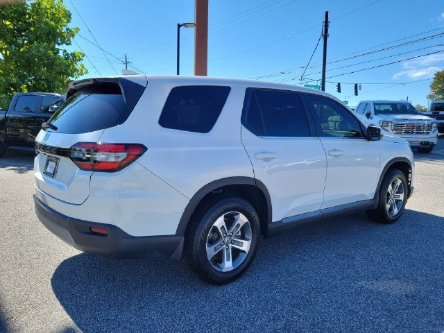 Used 2025 Honda Pilot EX-L image 4