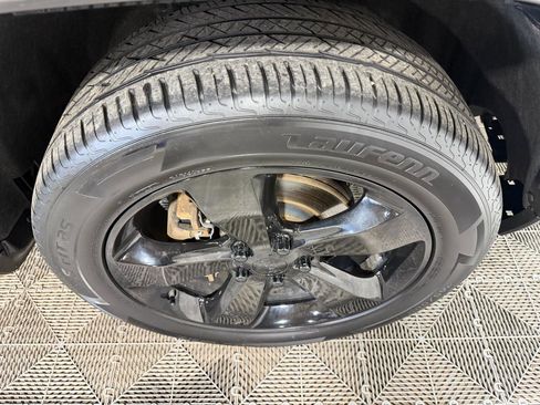 Used 2015 Jeep Grand Cherokee Altitude AWD/4WD image 11