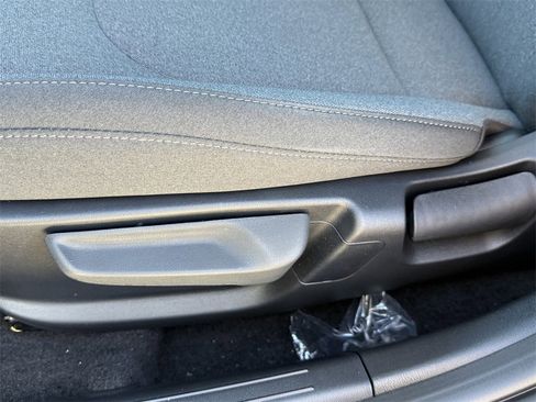 New 2025 Kia K4 LXS image 18