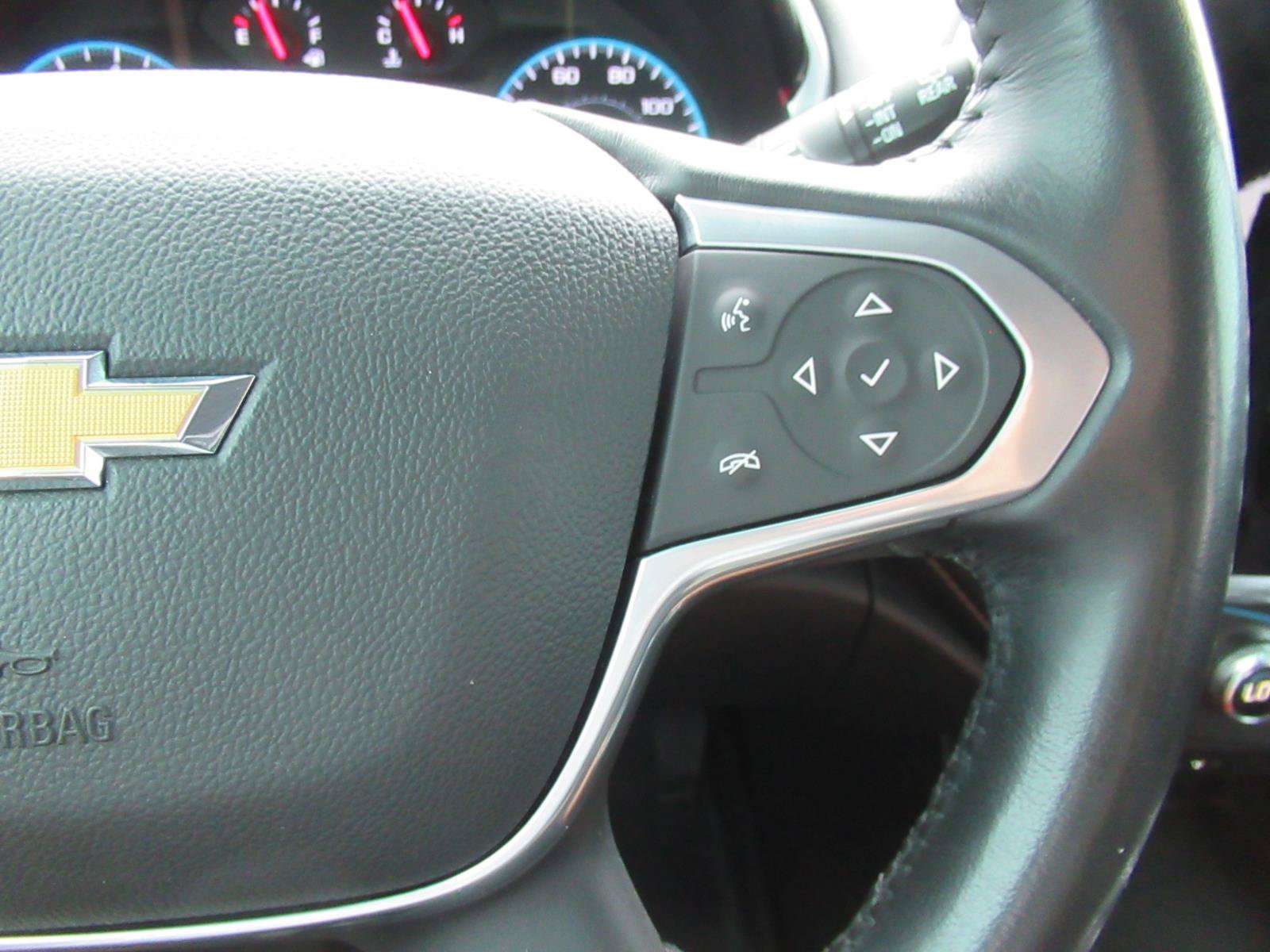 Used 2020 Chevrolet Traverse LT FWD image 27