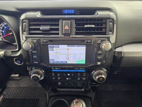 Used 2019 Toyota 4Runner Limited AWD/4WD image 22
