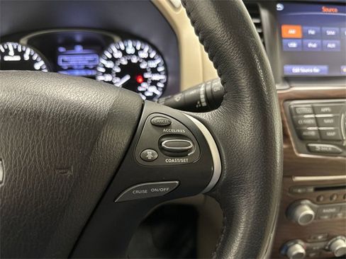 Used 2017 Nissan Pathfinder Platinum image 45