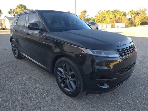 Used 2024 Land Rover Range Rover Sport SE image 7