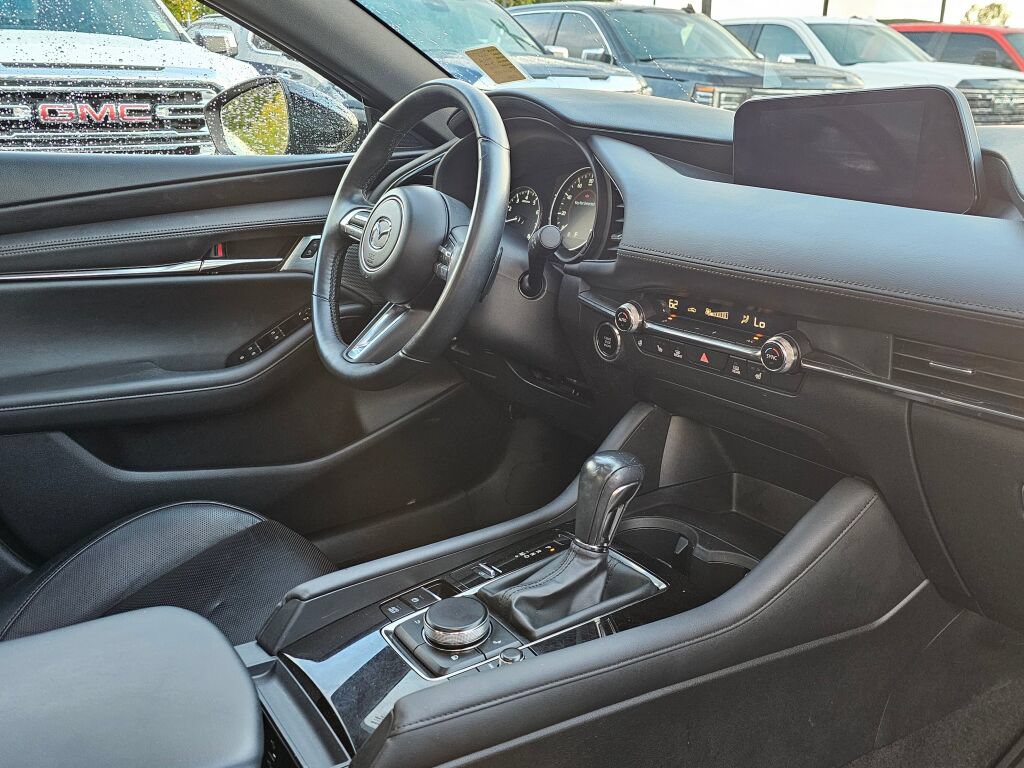 Certified 2023 MAZDA MAZDA3 Hatchback w/Premium Plus Pkg AWD/4WD image 33