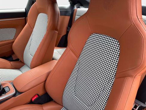 Used 2023 Porsche 911 Sport Classic image 29