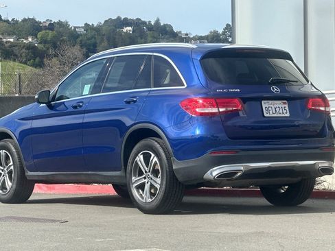 Used 2019 Mercedes-Benz GLC 300 4MATIC image 6