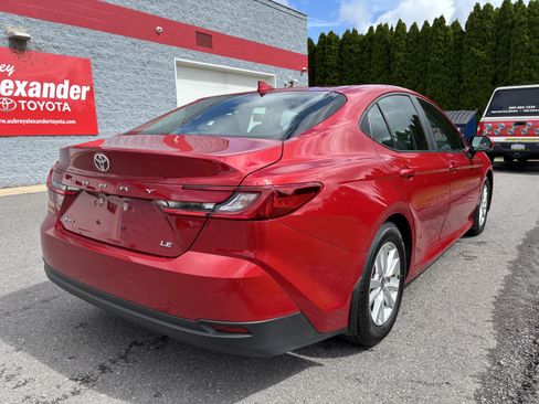 Used 2025 Toyota Camry LE w/ Convenience Package FWD image 3