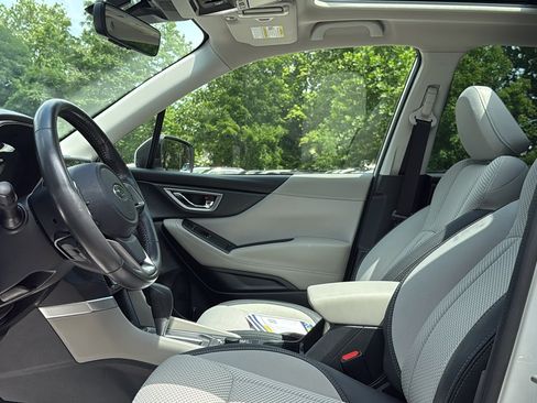 Certified 2023 Subaru Forester Premium AWD/4WD image 12