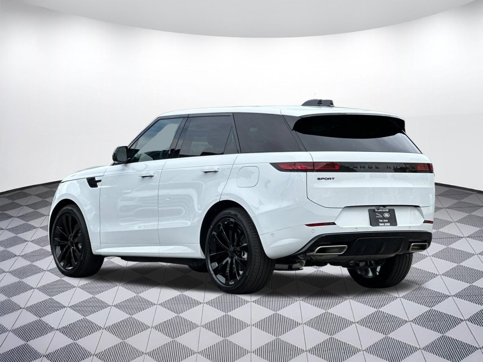 New 2026 Land Rover Range Rover Sport Dynamic SE AWD/4WD image 3