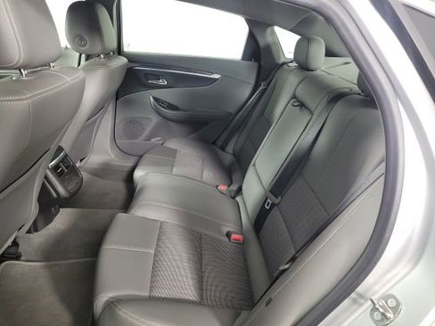Used 2017 Chevrolet Impala LT FWD image 15