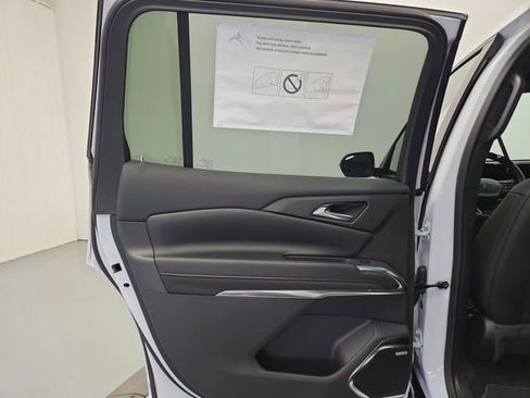 New 2026 Chevrolet Traverse RS FWD image 33