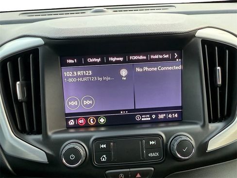 Used 2023 GMC Terrain SLT image 15