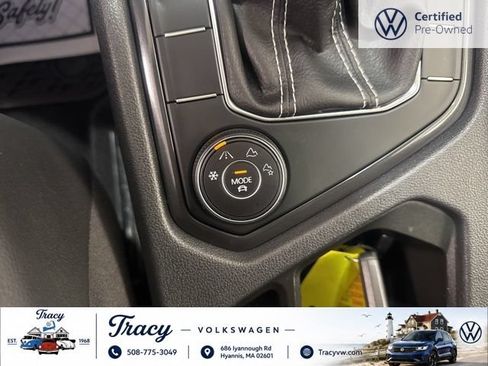 Certified 2023 Volkswagen Tiguan SE w/ Panoramic Sunroof Package AWD/4WD image 15
