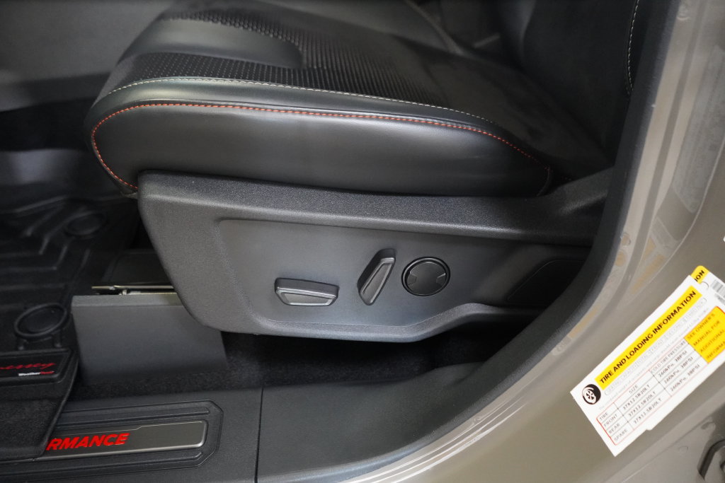 New 2026 Ford Bronco Raptor w/ Interior Carbon Fiber Pack AWD/4WD image 24